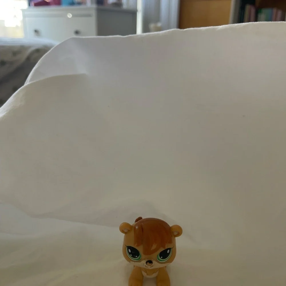 Littlest Pet Shop WALKABLE CHIPMUNK #2111 Authentic